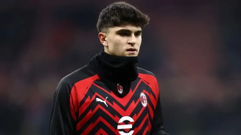 20 yaşı tamamlanmamış futbolçu “Milan”ın tarixinə düşdü