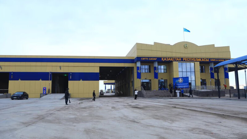Qazaxıstan-Türkmənistan sərhəd-keçid məntəqəsi modernləşdirilib