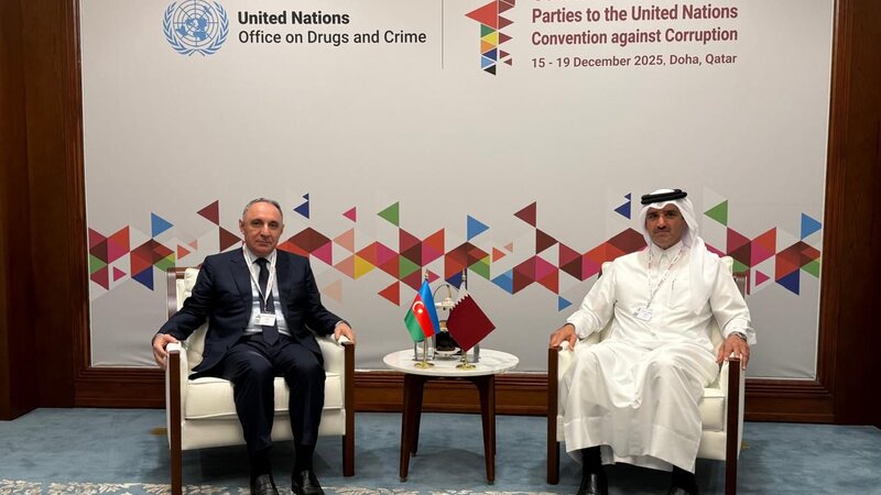 Baş prokuror xarici həmkarları ilə görüşlər keçirdi