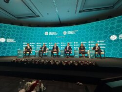 Türk dünyasını hədəfləyən dezinformasiyalarla mübarizə səyləri müzakirə edildi