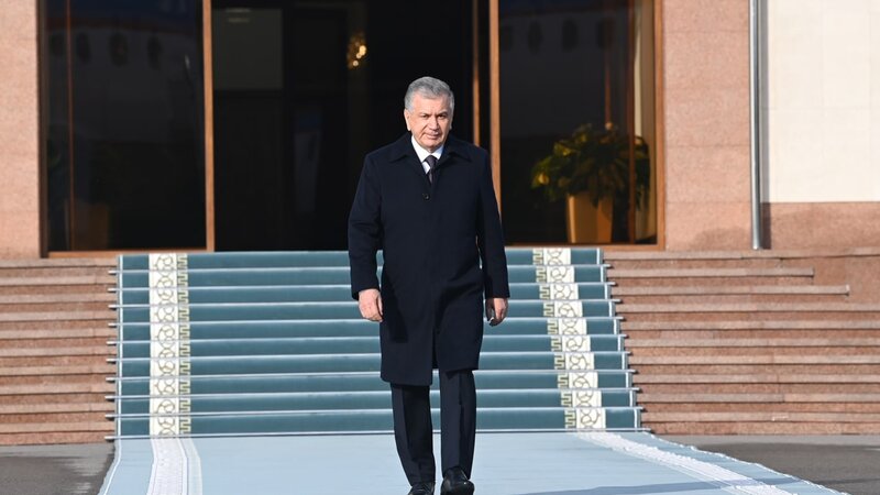 Özbəkistan Prezidenti Yaponiyaya səfər edib