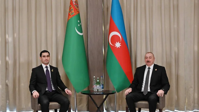 Sərdar Berdiməhəmmədov İlham Əliyevi təbrik etdi