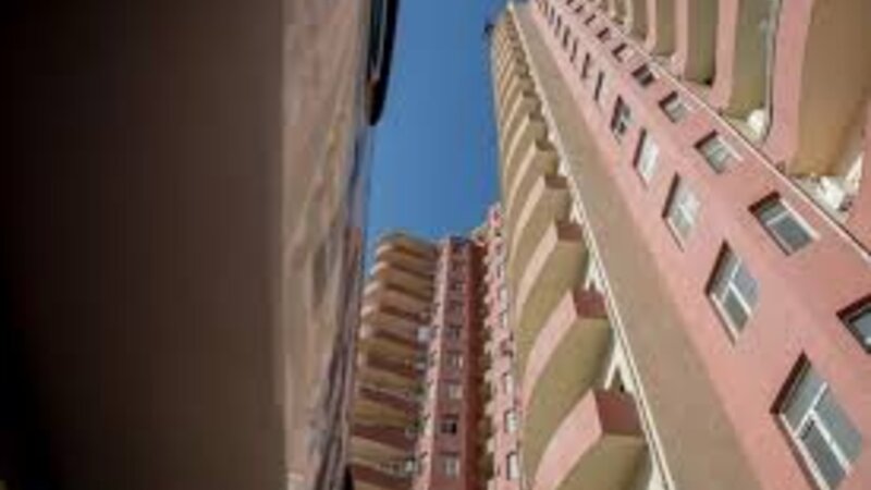 Bakıda 22 yaşlı qadın intihar edib