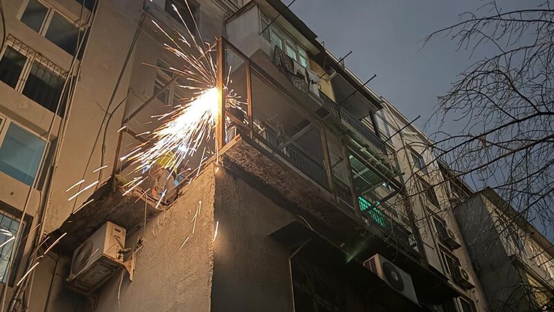 Səbaildə tarixi binada aparılan qanunsuz tikinti işləri dayandırılıb