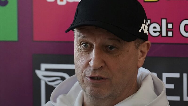 “Karvan-Yevlax”a penalti hədiyyə etdik” - “Neftçi”nin baş məşqçisi