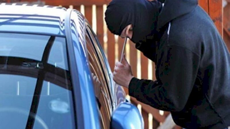 Evə getməyə pulları olmadığı üçün maşın qaçıran şəxslərə hökm oxunub
