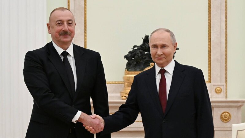 Putin İlham Əliyevə zəng etdi