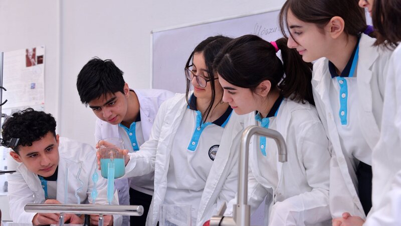 Məktəblərdə istilik və elektrik sistemlərinin quraşdırılmasına 6,3 milyon manat ayrıldı