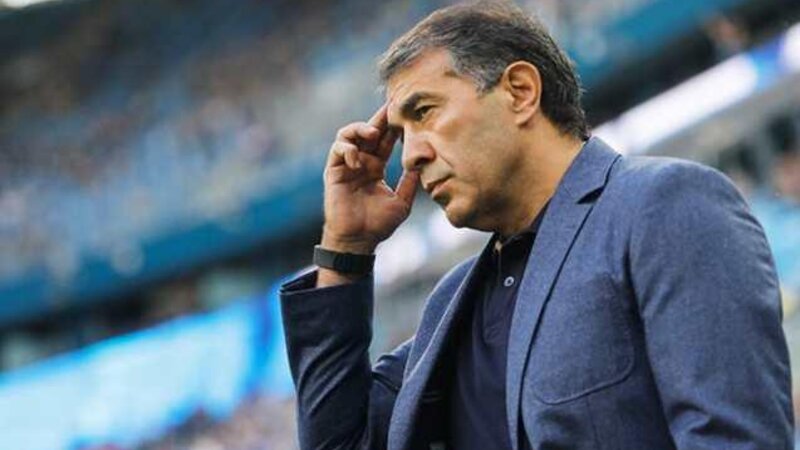 Zəngə cavab vermədiyi üçün klub baş məşqçini göndərə bilmir