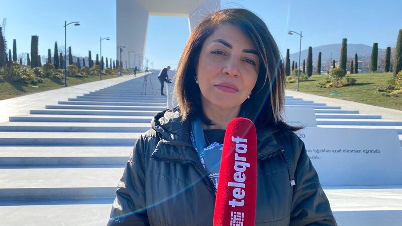 Zəfər tağının hündürlüyü rəmzi olaraq 44 metr təşkil edir -