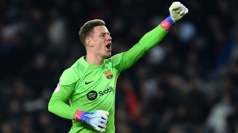 "Barselona"nın qapıçısı komandanı tərk edə bilər