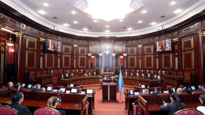 Yeni təyin olunmuş hakimlər Ali Məhkəmədə and içdilər -