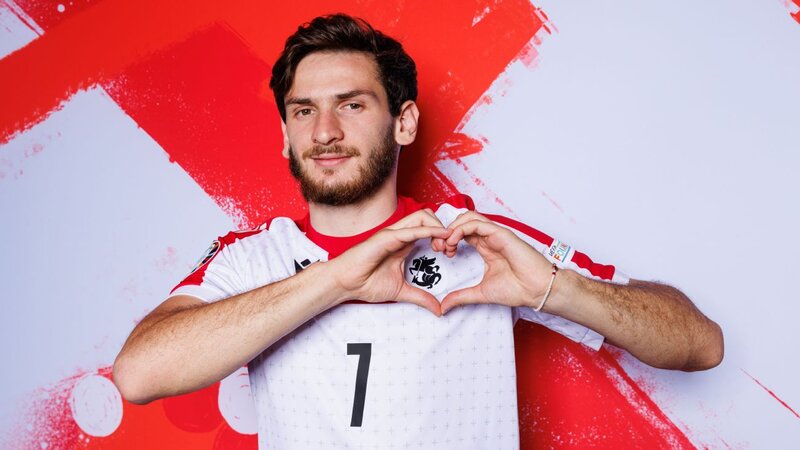 Gürcüstanda ilin futbolçusu seçildi