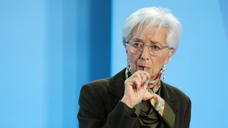 Avropa İttifaqının ən varlı qadın məmurunun adı açıqlanıb