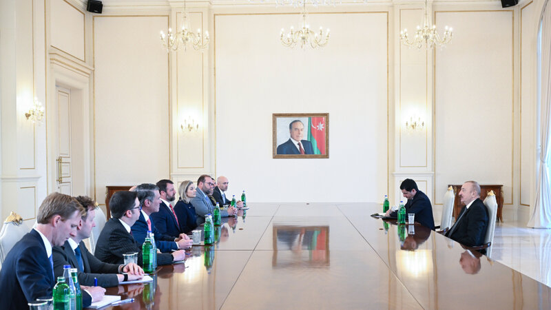 İlham Əliyev ABŞ nümayəndə heyətini qəbul etdi