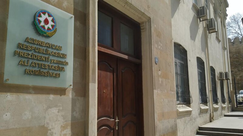 41 nəfərə professor elmi adı verilib