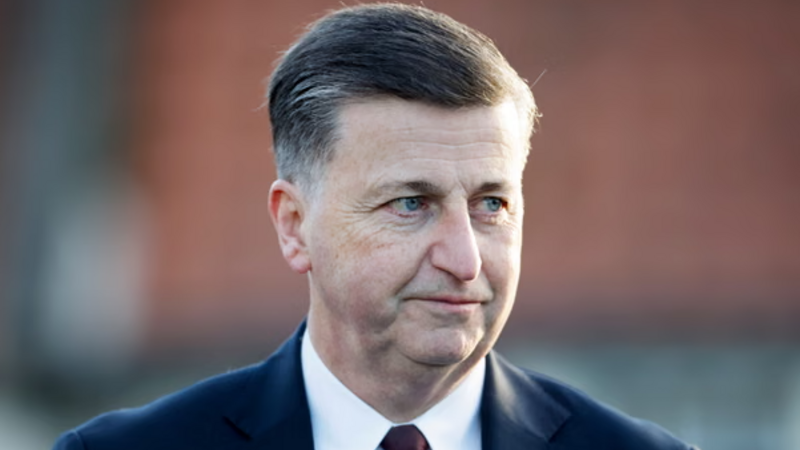 Çin Böyük Britaniyanı ticarət danışıqlarını ləğv etməklə hədələyib