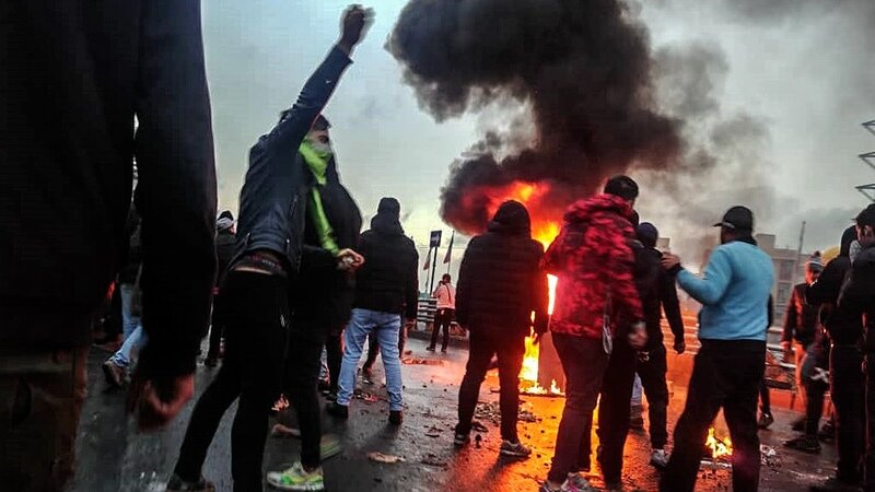 İranda 3000 nəfər saxlanıldı