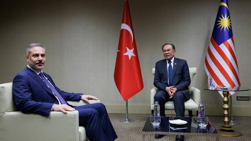 Hakan Fidan Malayziyanın Baş naziri ilə görüşdü