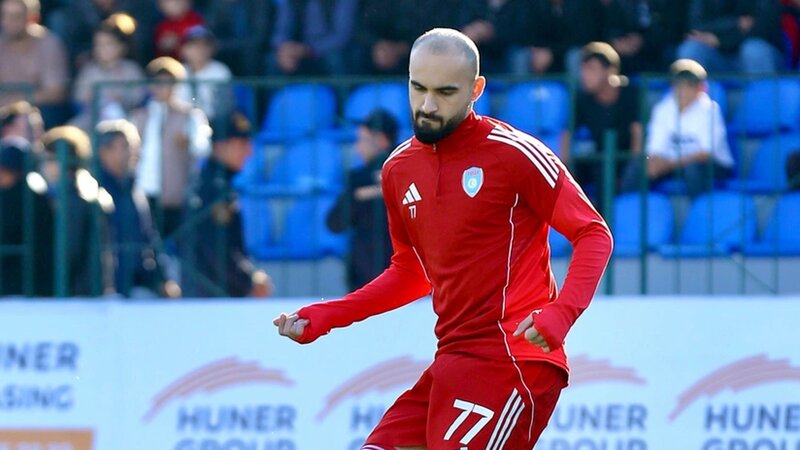 "Turan Tovuz"dan ayrılan futbolçu "Kəpəz"ə keçdi