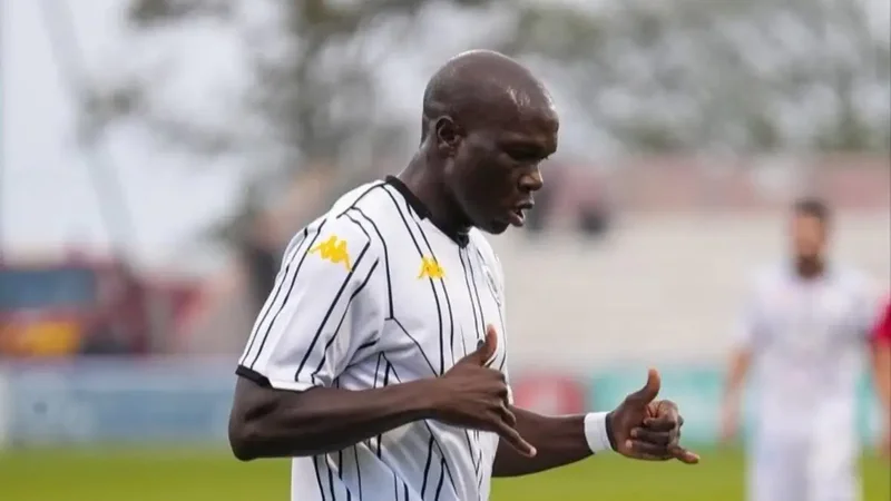 "Neftçi" Abubakarı göndərir