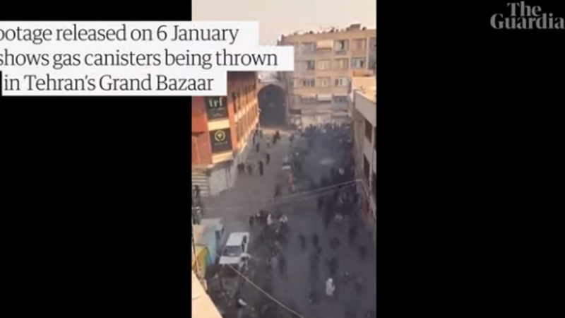 Tehranın "Böyük Bazarı"nda etirazçılarla polis arasında toqquşma baş verib