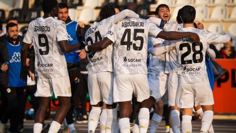 “Neftçi” Çempionlar Liqasında mübarizə aparan komandanı məğlub etdi