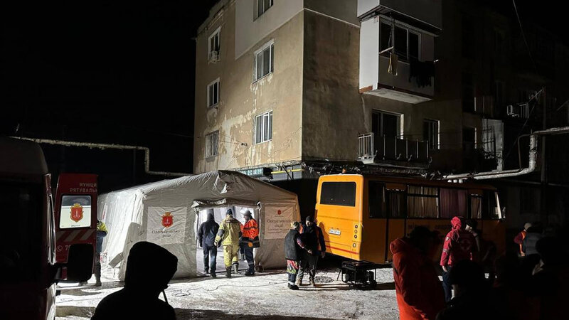 Rusiya Odessaya hücum etdi