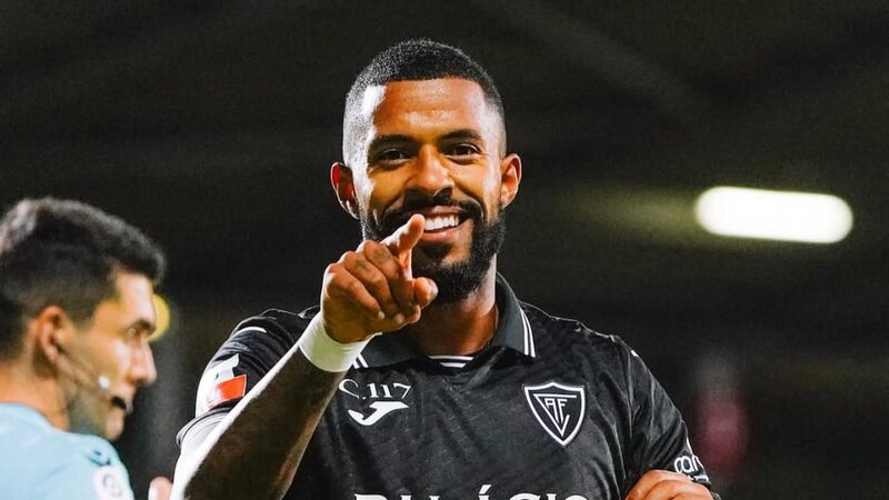 Portuqaliya klubu "Qarabağ"dan 3 milyon avro tələb edir