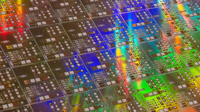 ABŞ yarımkeçiricilərin idxalına 25% rüsum tətbiq etdi