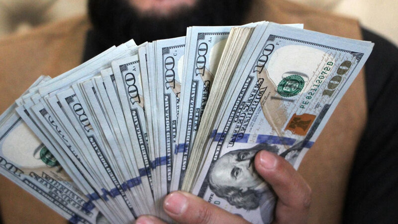 Son iki gündə İrandan 1,5 milyard dollar çıxarılıb -