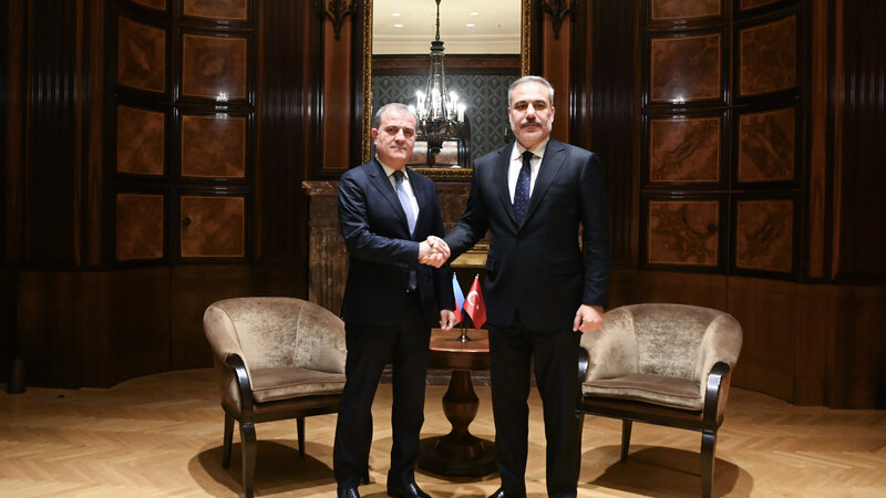 Hakan Fidan Ceyhun Bayramovla iki saatlıq telefon danışığının detallarını açıqladı