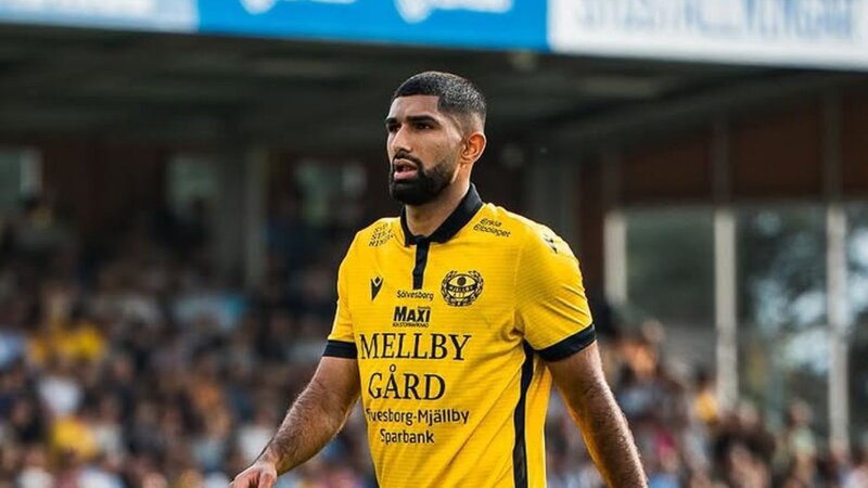 Türkiyə klubu "Qarabağ"ın maraqlandığı futbolçu üçün təklif göndərdi