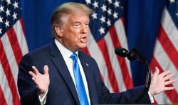 Tramp: ABŞ Hərbi Dəniz Qüvvələri Hörmüz boğazında tankerləri müşayiət edə bilər