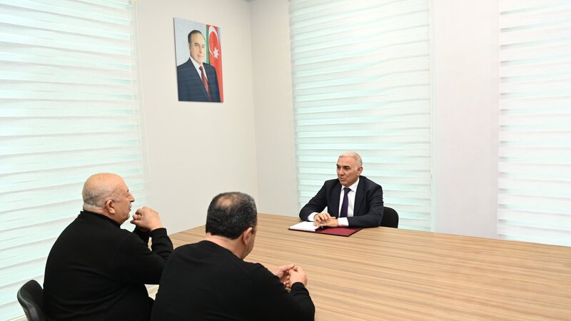 "Azərişıq" ASC-nin sədri Hacıqabul və Şirvandan olan vətəndaşları qəbul edib