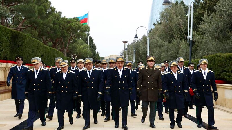 Prokurorluq əməkdaşları Şəhidlər xiyabanını ziyarət etdi