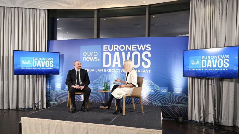 Prezident İlham Əliyev Davosda “Euronews” televiziyasına müsahibə verdi -