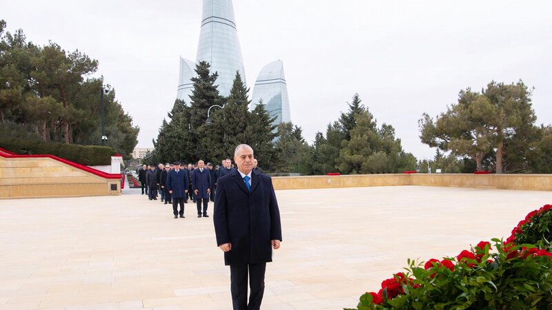 DTX-nin əməkdaşları Şəhidlər xiyabanını ziyarət etdilər -