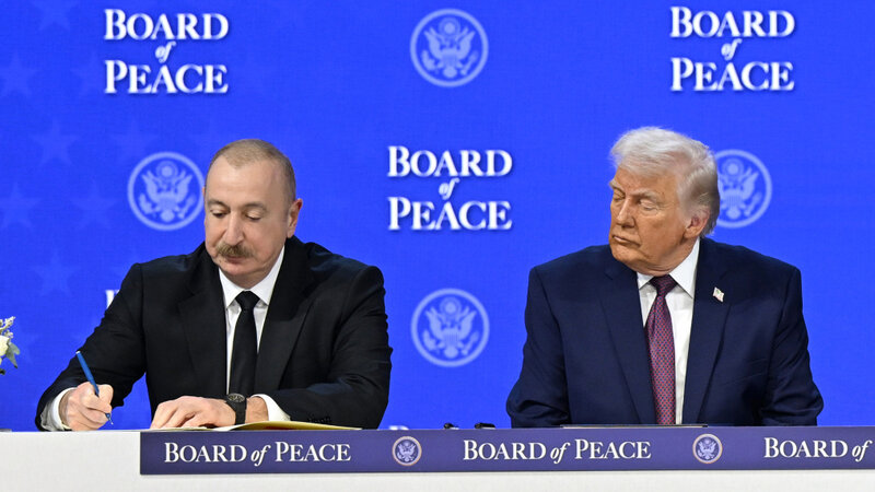 İlham Əliyev “Sülh Şurasının Nizamnaməsi” sənədini imzaladı -