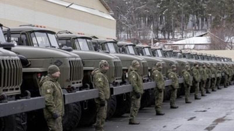 Rusiya Cənubi Osetiyaya son illərin ən böyük hərbi texnika partiyasını ötürüb