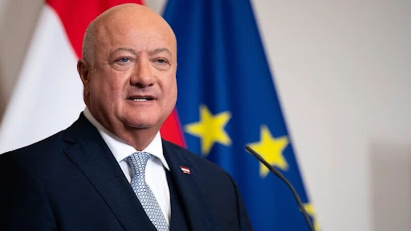 Avstriya kansleri Ukraynanın Aİ-yə sürətləndirilmiş üzvlüyünə qarşı çıxıb