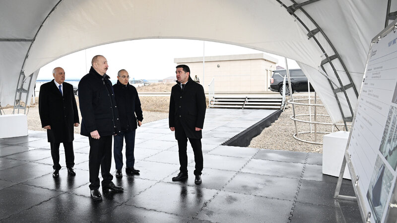 İlham Əliyev Sumqayıt Sənaye Parkında polipropilen və laminatlı kisə istehsalı müəssisəsinin təməlini qoydu