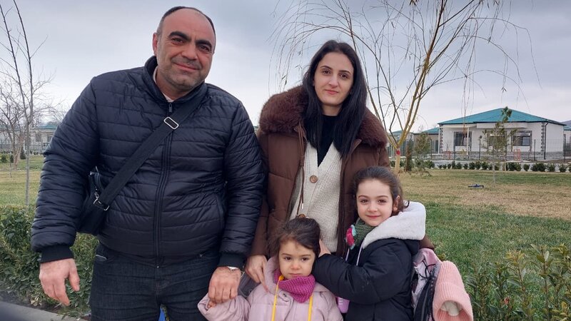 Növbəti köç karvanı Məmmədbəyli kəndinə çatıb -