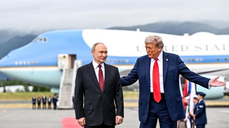 Ağ Evdə Putin və Trampın birgə şəkli yerləşdirilib -