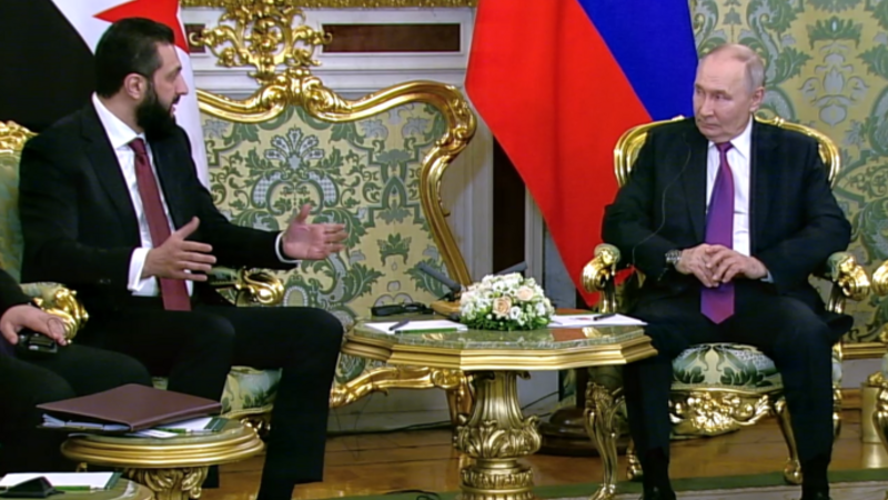 Putinin Əhməd əl-Şaraa ilə görüşü başladı -