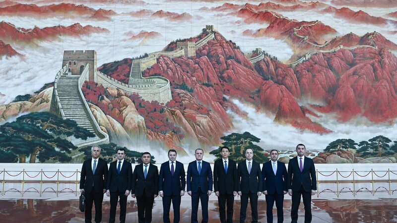 Ceyhun Bayramov Çin Kommunist Partiyasının Muzeyini ziyarət etdi -