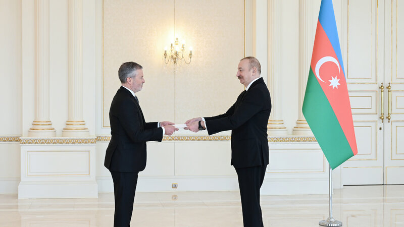 Prezident İlham Əliyev Norveçin yeni səfirini qəbul etdi -