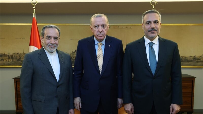 İran XİN rəhbəri Türkiyə Prezidenti ilə görüşdü