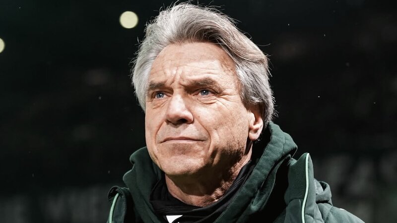 Bundesliqa klubu baş məşqçisi ilə yollarını ayırdı