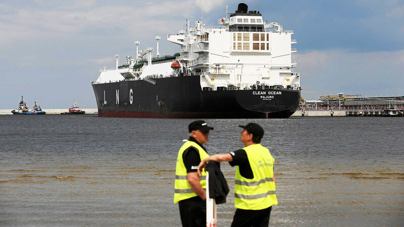 İran gəmiləri Amerika tankerini saxlamağa cəhd edib